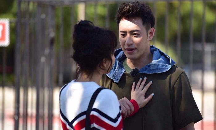 “无尾熊CP”告吹，吴昕躺枪，网友：潘玮柏真不如鹿晗