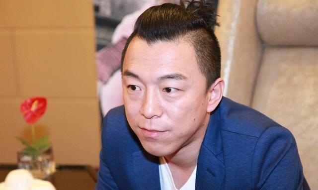 60亿影帝黄渤的伯乐，触及两条性命吸毒入狱，兄弟做成如许没谁了