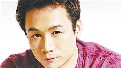 60亿影帝黄渤的伯乐，触及两条性命吸毒入狱，兄弟做成如许没谁了