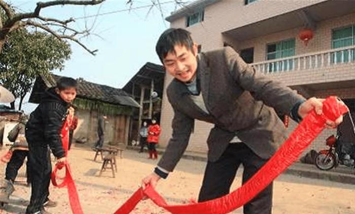 常说: 借三不借二, 救急不救穷, 啥意思? 别怪古人没提醒你