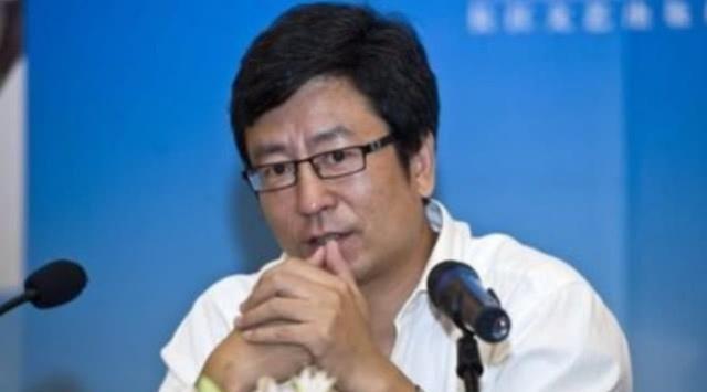 白岩松首度回应抑郁，体重从88公斤到55，坦言：接受自己的缺陷