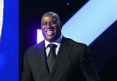 伦纳德有望加盟湖人！曝小卡跟魔术师完整对话，两人交谈都跟满意