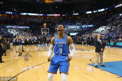 ​威少45分！雷霆25分大逆转胜爵士