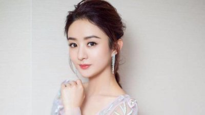 ​赵丽颖跨年表白冯绍峰，两个字称呼甜腻了！网友：新年第一波狗粮