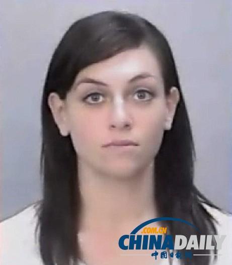 美国34岁女教师与16岁男学生结婚了，男方家长居然同意了！