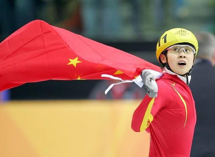 她共夺得59个世界冠军，二婚嫁给富豪生活幸福，如今从政身居高位