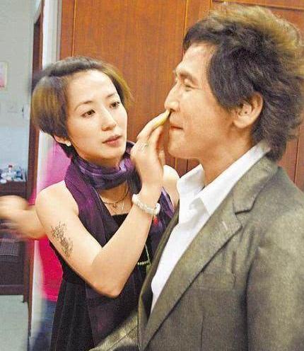 59岁齐秦老婆身份曝光，原来是我们熟悉的她，难怪和王祖贤分手