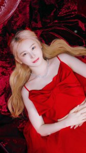 ​她曾因整容，遭韩网友恶评羞辱外貌，新歌MV预告公开，充满了自信