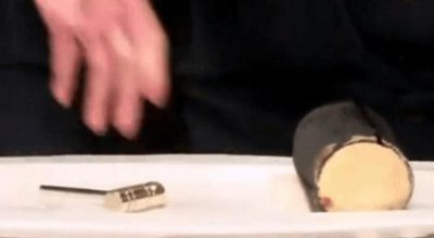 ​中韩厨艺大比拼, 中国队上了一道神秘菜品, 韩国厨师: 我们投降!