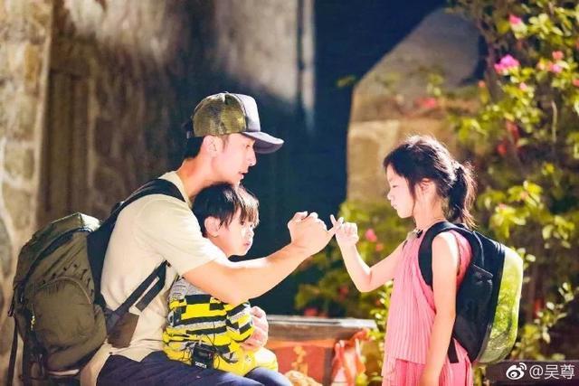 40岁吴尊崩溃落泪：结婚十年，我做了所有努力！