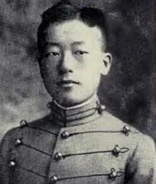 美国西点军校从不葬外国人，破例葬了一位中国将军，真相心酸