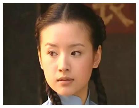 借钱完成学业，还曾自卑到不敢看女生，如今搭档董洁成名婚姻幸福