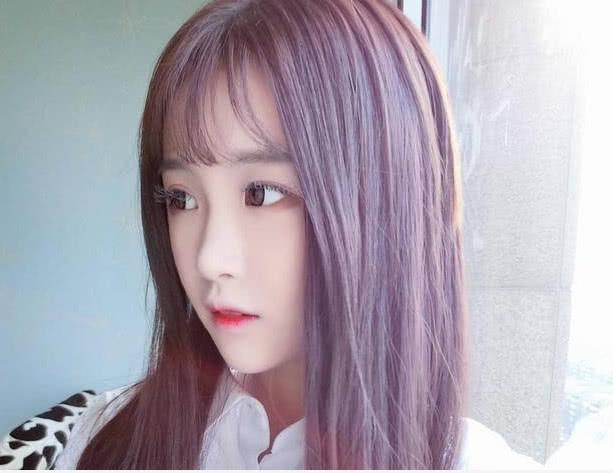 当初用勺子破处，变身网红又遭封杀的杨青柠现在成什么样了！