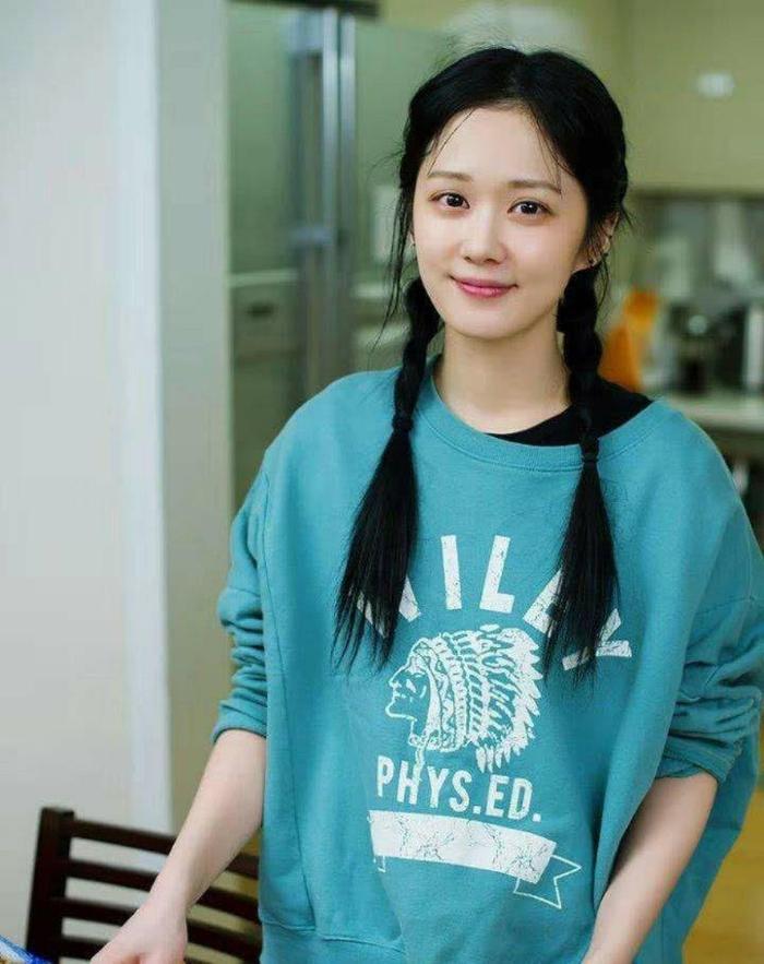 都说赵丽颖和张娜拉长得像，7张只有一张是赵丽颖，你能找出来吗