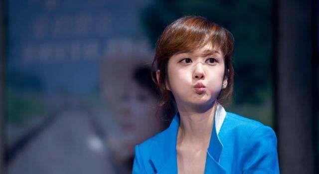 都说赵丽颖和张娜拉长得像，7张只有一张是赵丽颖，你能找出来吗