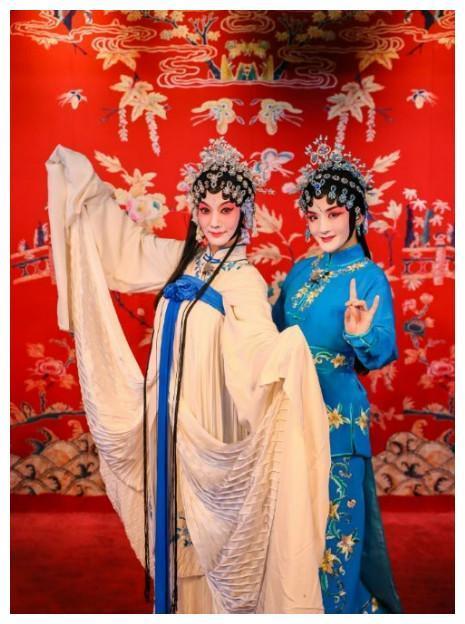 赵雅芝素颜照曝光，尽显老态，真还敢称冻龄女神吗？