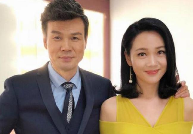 为婚姻家庭果断放弃自己的事业，低调结婚生子，丈夫是何许人？