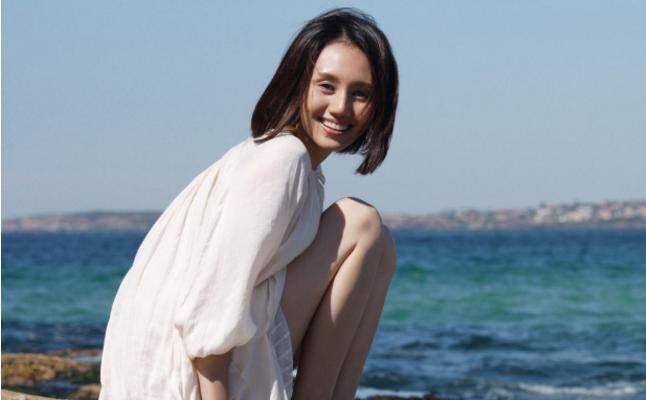 袁泉微博晒美照 这样的高级脸简直美到窒息！