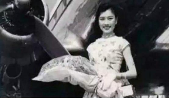 民国贵妇：一瓶香水钱够养活普通人家一年，每日出行穿一套衣服