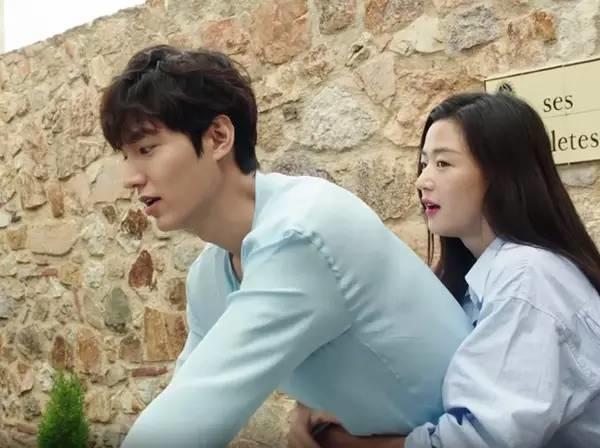 全智贤儿子首度曝光！个子超高！一家人颜值爆表！