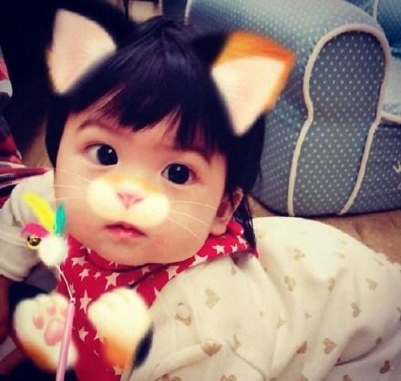 修杰楷小女儿逆袭了，Bo妞眼睛小？长开了，和咘姐一样！