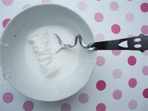 牙膏加一物，每天涂涂脸，7天后皮肤紧致白嫩，斑点消的干干净净