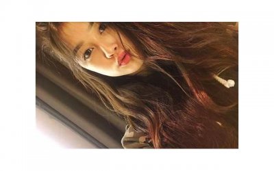 ​中年女人出轨后脸上有何特征（会不自觉地挂在她的脸上）