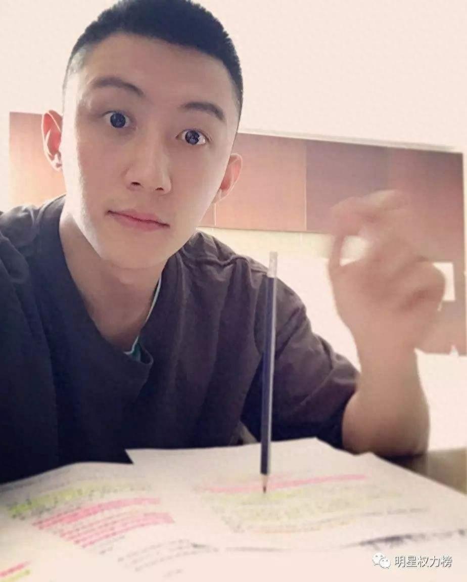 男人丑不丑，理寸头就知道了！看看你的男神寸头长什么样？