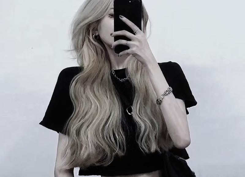 真正有本事的中年女人，都有这3种低调表现，蠢女人喜欢反着来