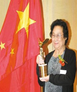 ​诺贝尔奖获得者：屠呦呦的故事