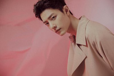 ​肖战恋情解析，经纪人真的是他的另一半？