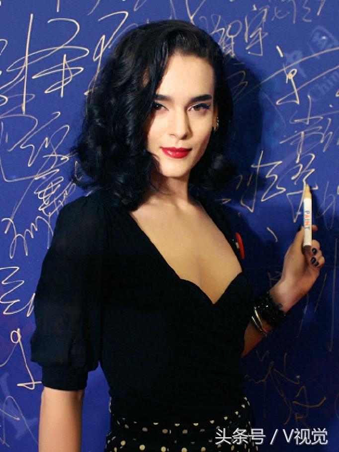 一个选择在中国工作生活美籍女歌手、演员——唐伯虎