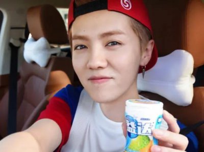 ​鹿晗为什么叫龙珠男孩鹿娘娘?鹿晗和王梦秋是什么关系?