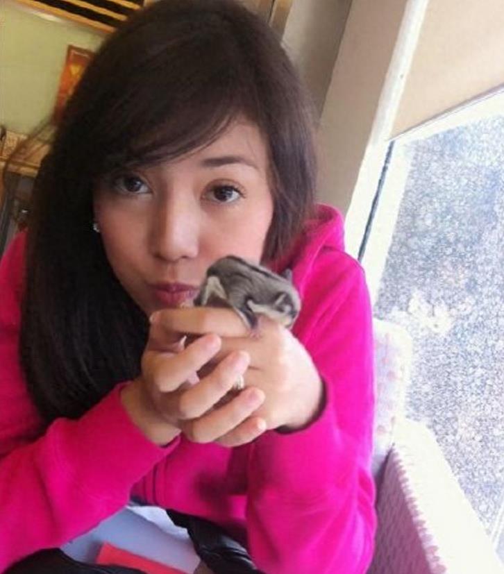 不戴头巾的“茜拉”，美得不可方物