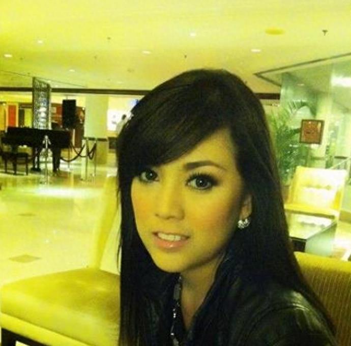 不戴头巾的“茜拉”，美得不可方物