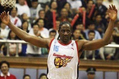 ​十年磨一剑，忠诚耀岭南-宏远功勋老将积臣