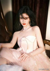 ​鞠婧祎，千年美女的美誉，古风容颜的她到底能美到什么程度呢？