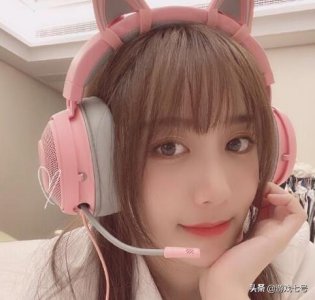 ​LOL第一女刺客主播南波儿官宣离婚，事业终究还是比爱情更重要