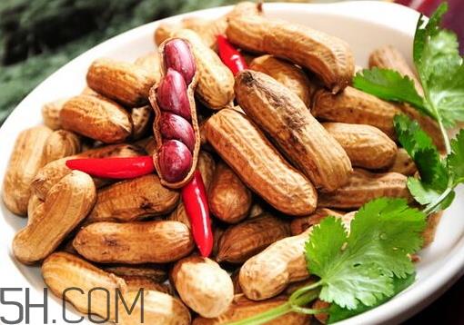 水煮花生能放多久 隔夜的水煮花生可以吃吗