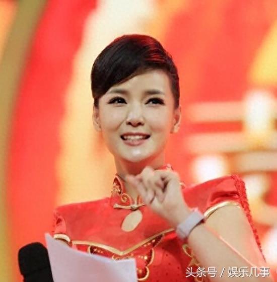 最美主持人陈琨，为人低调善良，年龄却至今是个迷