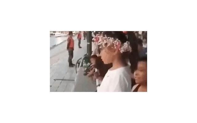 怎么和女孩子聊天她才愿意和你聊？