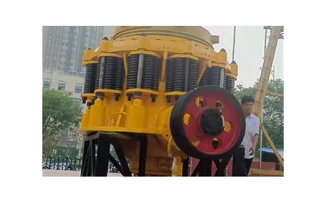 可以对女生做不可描述的游戏吗 情侣在房间里适合玩的游戏