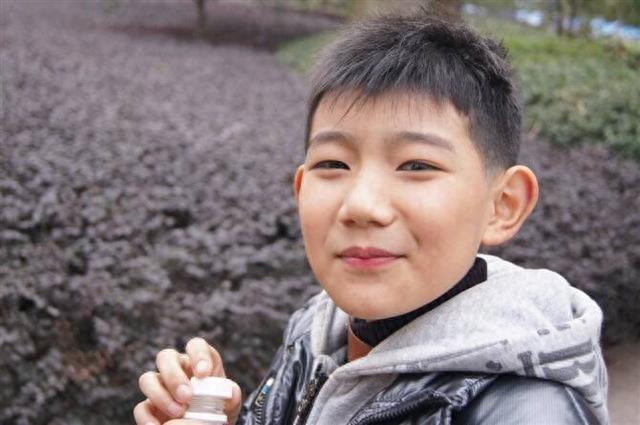 超可爱！王源小时候长这样！