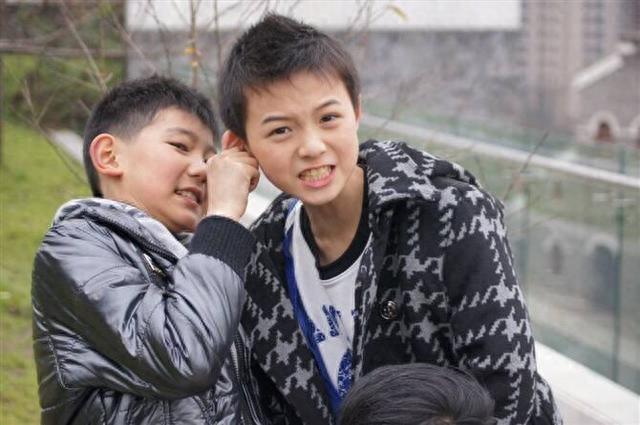 超可爱！王源小时候长这样！