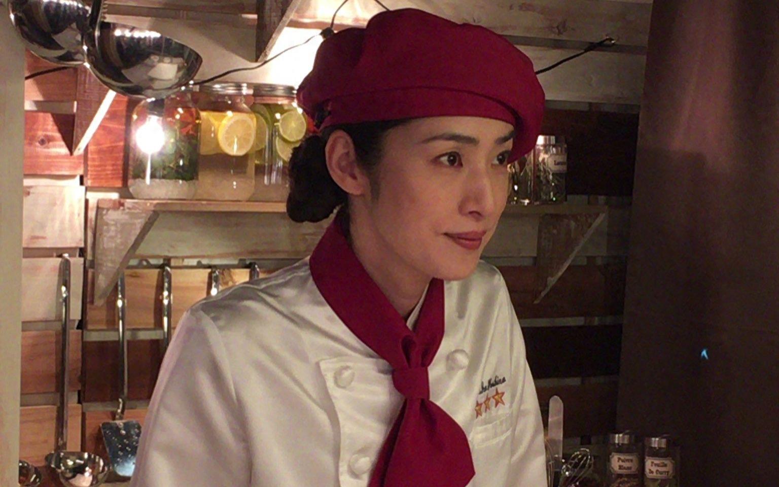 天海祐希：日本女性最想成为的人，女扮男装时，帅到不行