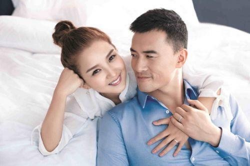 何洁前任老公个人资料（何洁前夫赫子铭整点为儿子庆生）