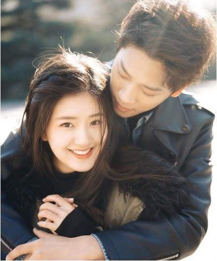 李宏毅官宣女友照片与赵露思公布恋情?两人三次合作分手原因遭扒