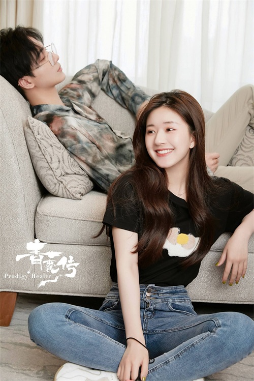 李宏毅官宣女友照片与赵露思公布恋情?两人三次合作分手原因遭扒