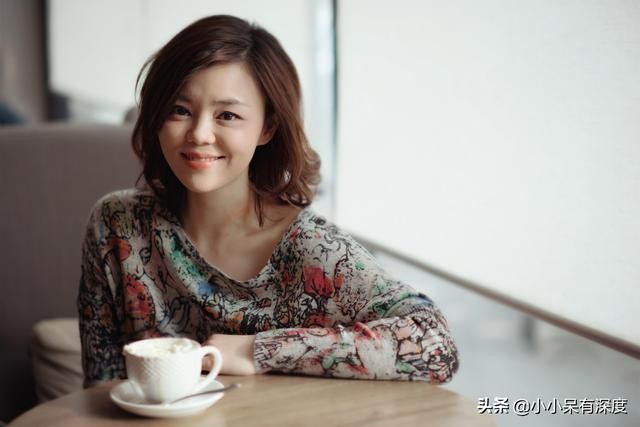 女钢琴演奏家陈萨（著名美女钢琴家陈萨）(3)