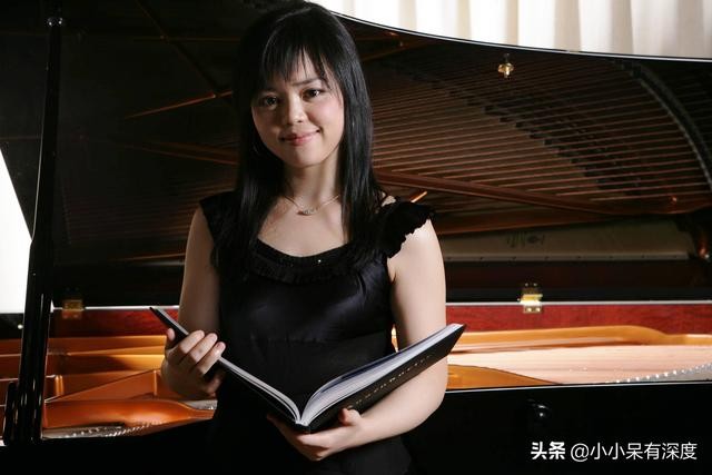女钢琴演奏家陈萨（著名美女钢琴家陈萨）(10)